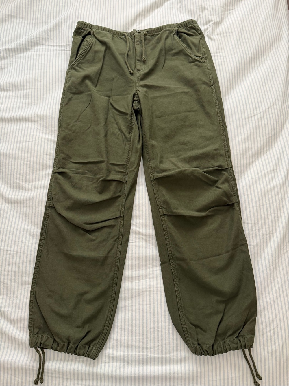 Aritzia Tna Parachute Utility Pants Fatigue Olive Green Drawcord- Size Small